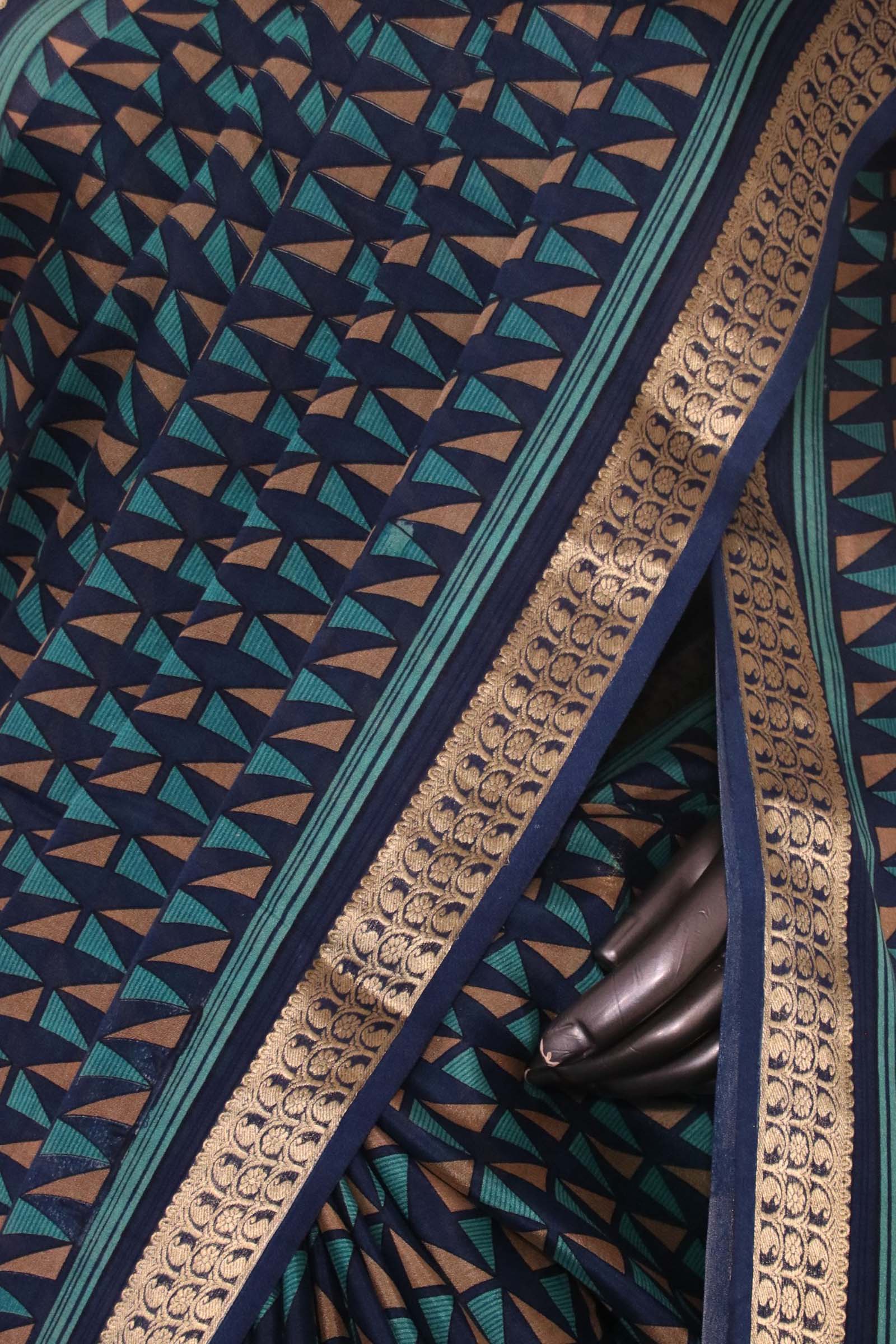 Pure Floral Zari Crepe Silk Saree AL206140